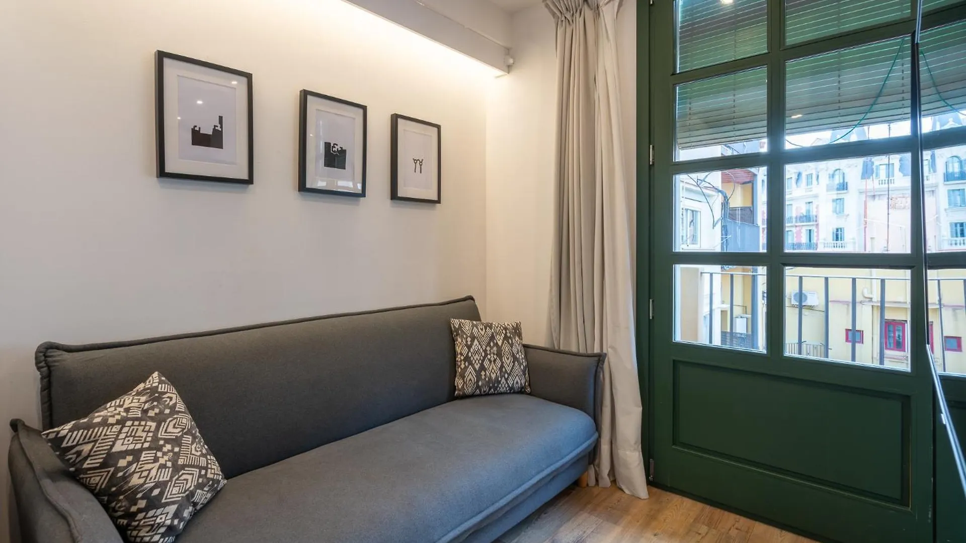 Ola Living Batllo Apartment Barcelona Spain
